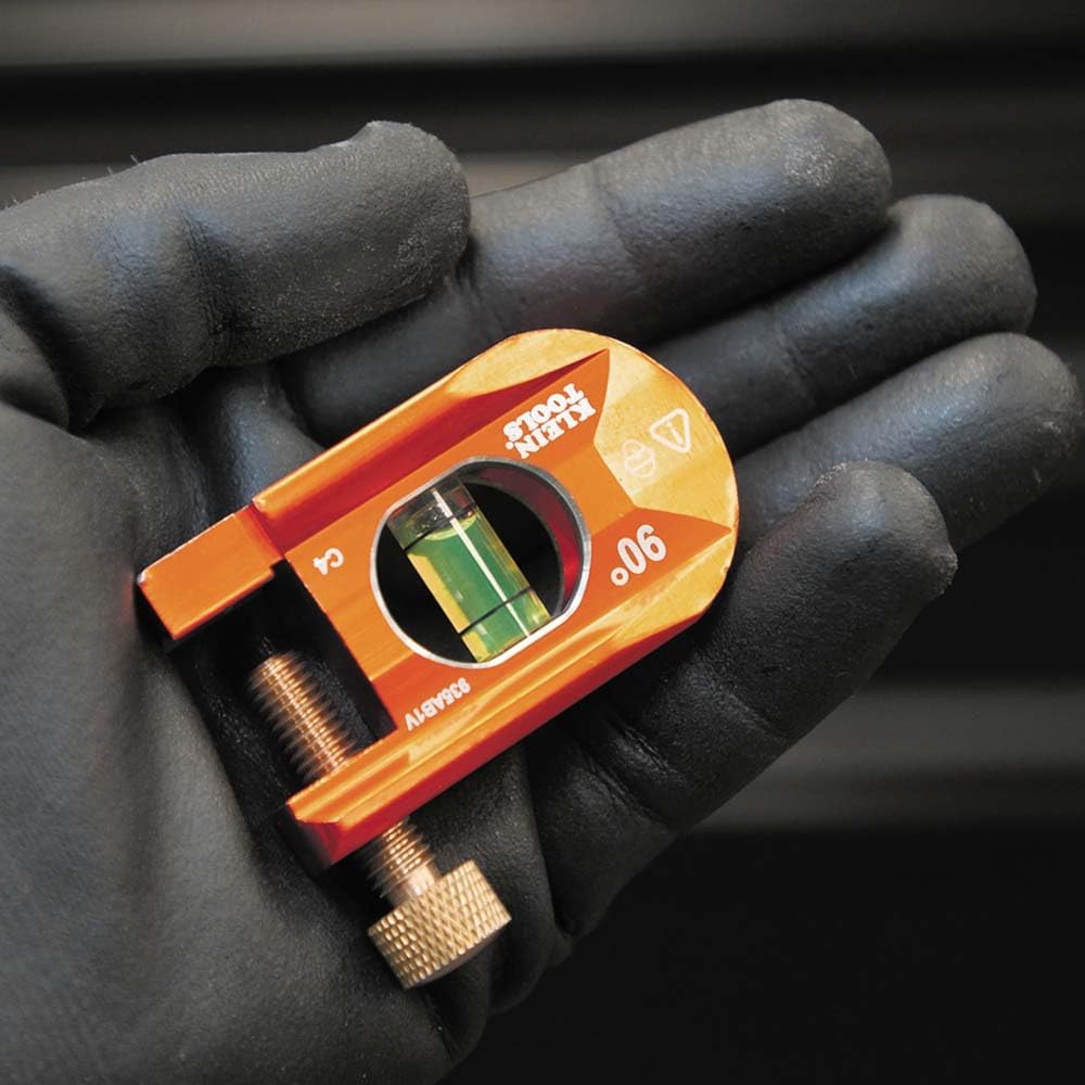 Achieve Perfect 90-Degree Bends with the Klein Tools 935AB1V No-Dog Conduit Bending Level – Precision, Durability, and Ease of Use!