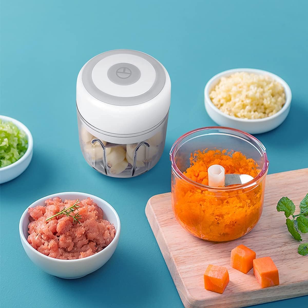 Effortless Chopping Made Easy: Rechargeable Compact Electric Garlic Chopper & Mini Food Processor with Stainless Steel Blades for All Your Cooking Needs