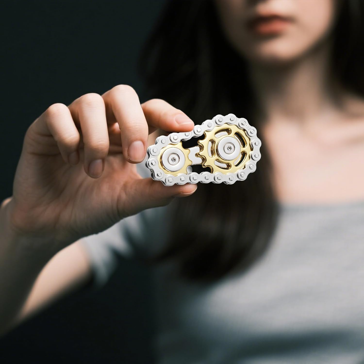 Elevate Your Focus with the Golden Metal Fidget Chain Hand Spinner - The Ultimate Stress Relief Companion for Work, Home, and Travel