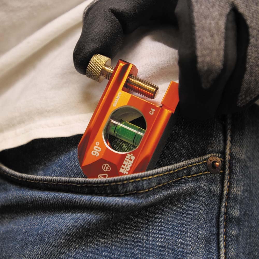 Achieve Perfect 90-Degree Bends with the Klein Tools 935AB1V No-Dog Conduit Bending Level – Precision, Durability, and Ease of Use!