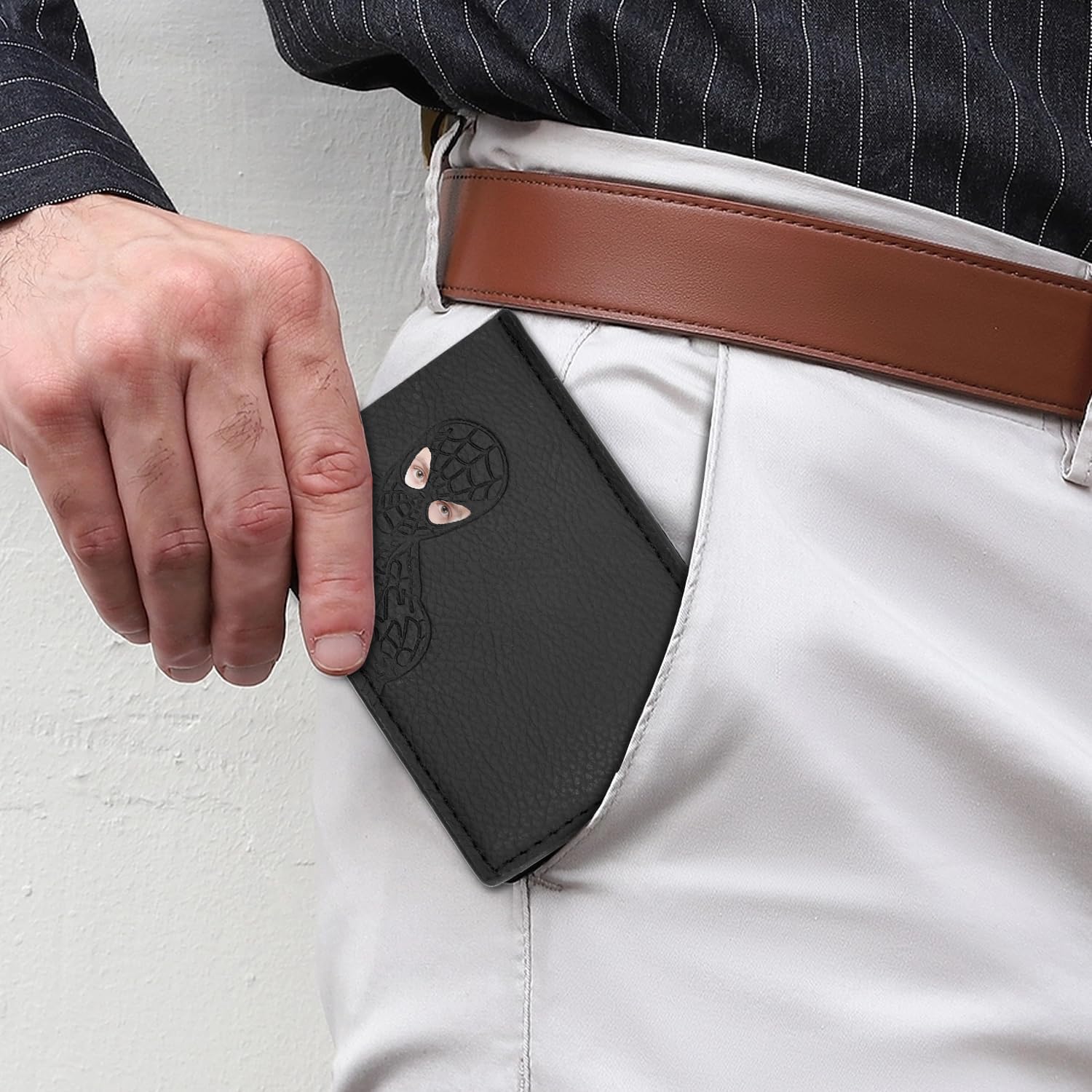 Stylish Leather Bat Wallet for All Ages - Fun Superhero Design with Card Slots for Men and Women