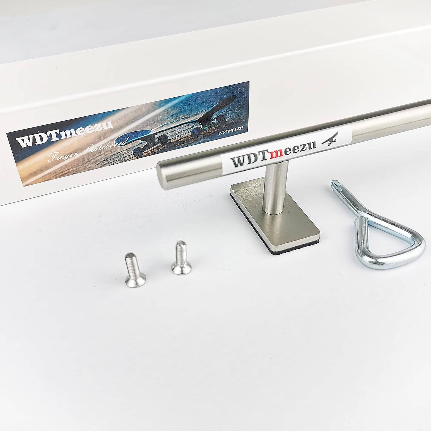 Elevate Your Fingerboarding Skills with the Professional 10" Metal Round Rail Prop